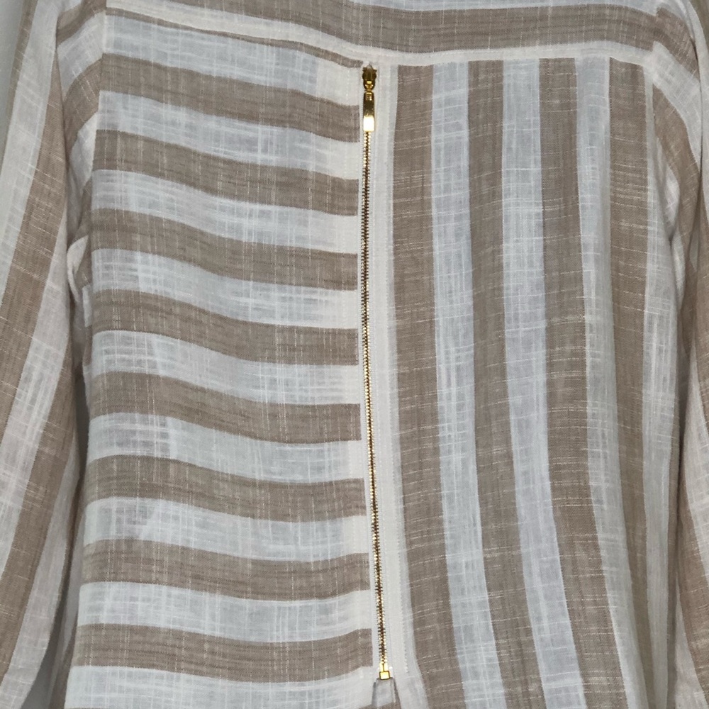 Soft Surroundings Linen Button Up Blouse. - image 5